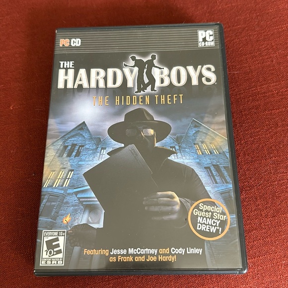 The Hardy Boys The Hidden Theft Computer Game - Picture 1 of 6